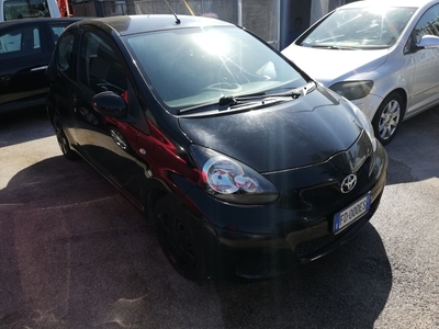 Toyota Aygo 1.0 12V VVT-i 3 porte Sol usato