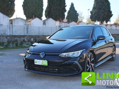 VOLKSWAGEN Golf 2.0 TDI 150 CV DSG SCR R-Line GARANZIA 12 MESI Usata