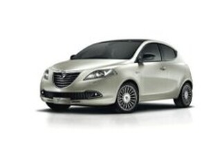 Lancia Ypsilon 1.3 MJT 16V 95 CV 5 porte S&S Gold del 2013 usata a Capaccio