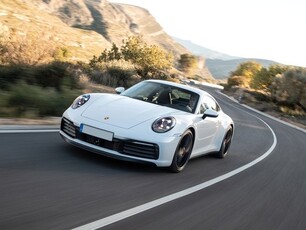 PORSCHE 911 Carrera 4S