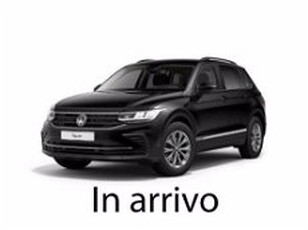 Volkswagen Tiguan 2.0 TDI SCR Life del 2022 usata a San Vincenzo