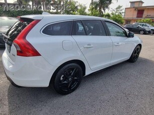 VOLVO S60 D4 Geartronic R-design