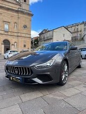 2020 Maserati Ghibli V6 430 CV Q4 Gransport - 12 G