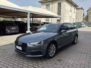 AUDI A4 Avant s-tronic 150 CV NAVIGATORE LED IVA