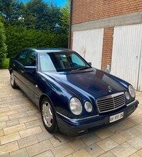 Mercedes Benz E200 Avantgarde 16V