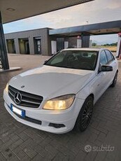 MERCEDES Classe C (W/S204) - 2009