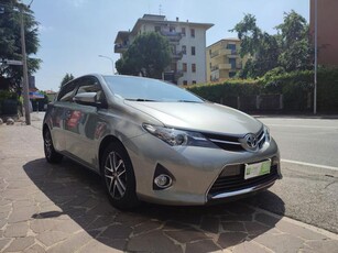 TOYOTA Auris active Elettrica/Benzina