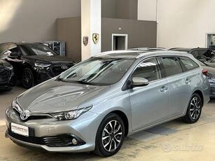 TOYOTA Auris Touring Sports 1.8 Hybrid Lounge -