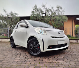 Toyota iQ 1.0 Benzina NEOPATENTATI