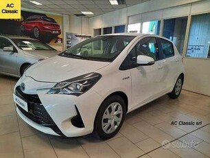 Toyota Yaris Hybrid Cool 1.5 (73 cv)