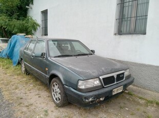 Usato 1990 Lancia Thema 2.0 Benzin 181 CV (2.000 €)