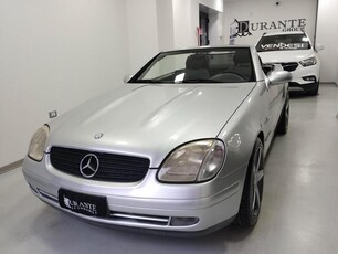 Usato 1998 Mercedes 200 2.0 Benzin 192 CV (7.000 €)