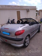 Usato 2001 Peugeot 206 CC 1.6 Benzin 109 CV (1.300 €)