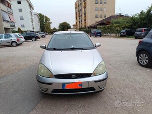 Usato 2004 Ford Focus 1.8 Diesel 101 CV (1.700 €)