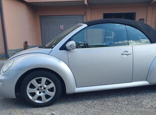 Usato 2005 VW Beetle 1.6 Benzin 102 CV (4.800 €)