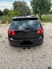 Usato 2005 VW Golf V 2.0 Benzin 200 CV (8.500 €)