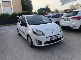 Usato 2010 Renault Twingo 1.1 Benzin 75 CV (4.900 €)