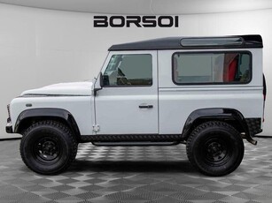 Usato 2012 Land Rover Defender 2.2 Diesel 122 CV (31.900 €)