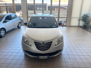 Usato 2013 Lancia Ypsilon 1.2 Benzin 69 CV (6.500 €)