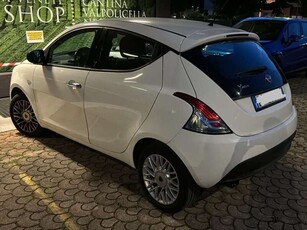 Usato 2013 Lancia Ypsilon 1.2 Benzin 69 CV (8.500 €)