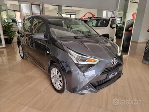 Usato 2017 Toyota Aygo 1.0 Benzin 69 CV (9.900 €)