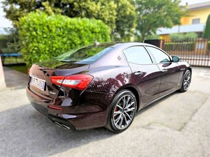 Usato 2018 Maserati Ghibli 3.0 Benzin 349 CV (38.900 €)