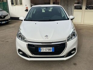 Usato 2018 Peugeot 208 1.2 Benzin 82 CV (10.490 €)