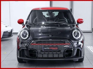 Usato 2022 Mini John Cooper Works 2.0 Benzin 231 CV (39.000 €)