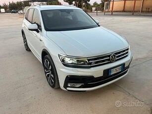 Volkswagen Tiguan R line 2.0 TDI biturbo 240cv