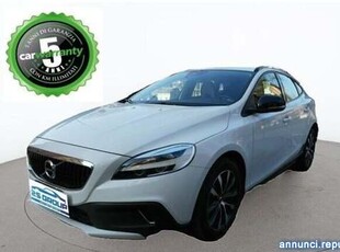 volvo v40_cross_country V40 Cross Country D2 Geartronic Business Plus