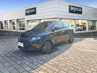 Lancia Ypsilon 1.0 FireFly 5 porte S&S Hybrid Ecochic Gold usato