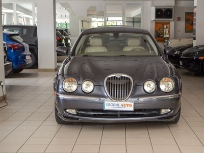 Usato 2003 Jaguar S-Type 3.0 Benzin 237 CV (8.000 €)