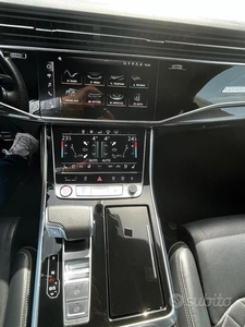 Usato 2020 Audi Q8 e-tron El (74.490 €)