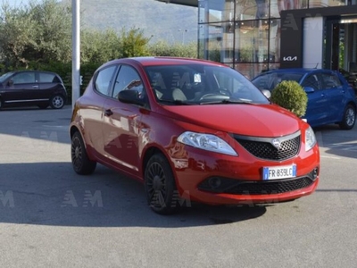 Lancia Ypsilon 1.2 69 CV 5 porte Elefantino Blu del 2018 usata a Fondi