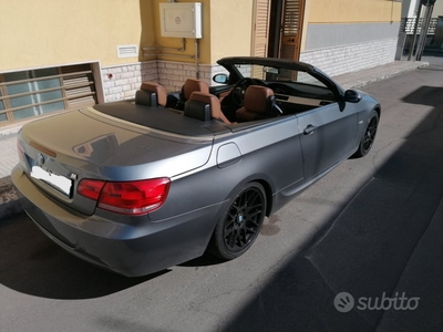 Usato 2009 BMW 320 Cabriolet 2.0 Benzin 170 CV (10.500 €)