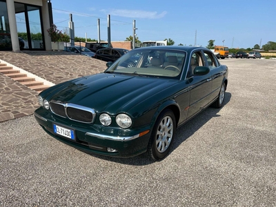 Jaguar XJ 3.0 V6