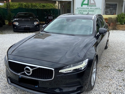 Volvo V90 D4