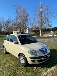 Lancia Ypsilon 1.3 diesel MJT 2006 Argento