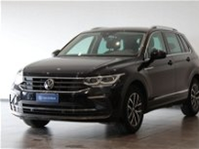 Volkswagen Tiguan 2.0 TDI SCR Life del 2020 usata a Favara