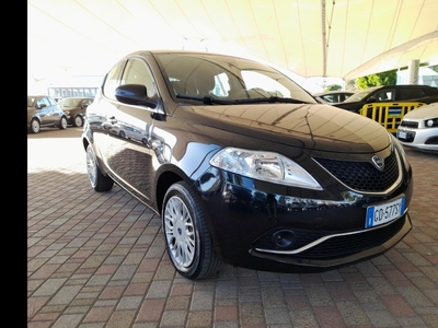 Lancia Ypsilon III 2015 1.0 hybrid Gold s and s 70cv