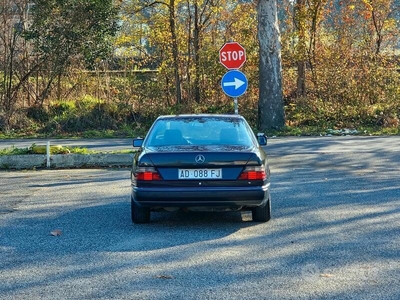 Usato 1995 Mercedes E200 2.0 Benzin 135 CV (5.500 €)