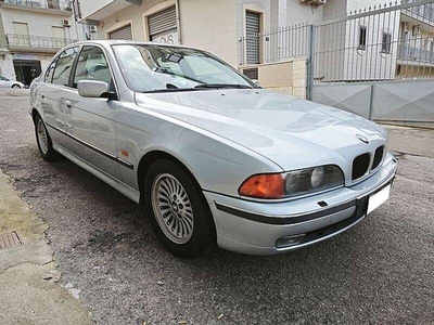 Usato 1998 BMW 520 2.0 Benzin 150 CV (4.700 €)