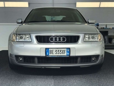 Usato 1999 Audi A3 1.8 Benzin 209 CV (19.990 €)