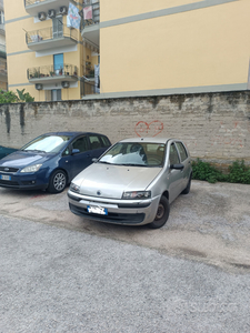 Usato 2001 Fiat Punto 1.2 Benzin 60 CV (1.400 €)