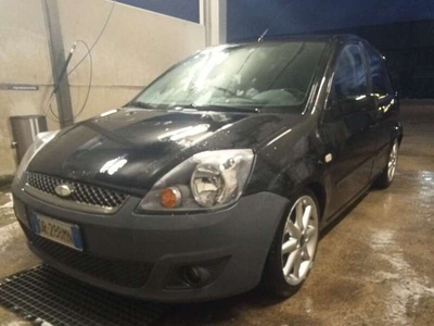 Usato 2007 Ford Fiesta 1.4 Diesel 68 CV (3.000 €)