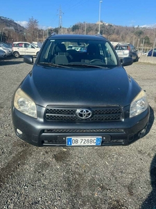 Usato 2007 Toyota RAV4 2.2 Diesel 136 CV (4.500 €)