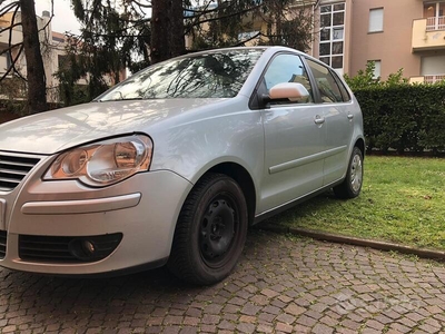 Usato 2007 VW Polo 1.4 Benzin 75 CV (4.800 €)