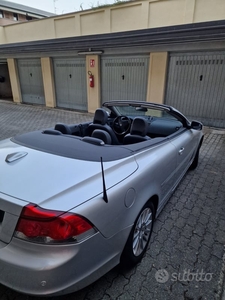 Usato 2009 Volvo C70 2.0 Diesel 136 CV (8.700 €)