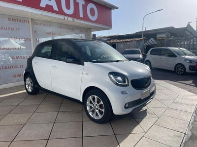 Usato 2015 Smart ForFour 1.0 Benzin 71 CV (9.490 €)