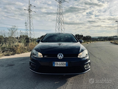 Usato 2015 VW Golf 1.6 Diesel 110 CV (10.800 €)